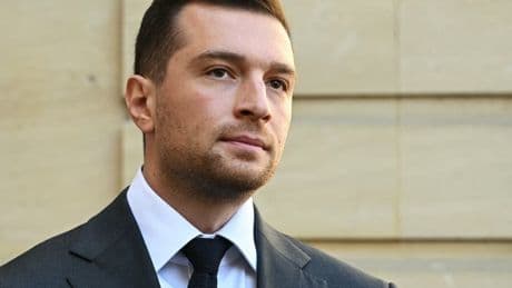 "Une nouvelle opération de harcèlement": Jordan Bardella annonce une perquisition en cours du siège du RN