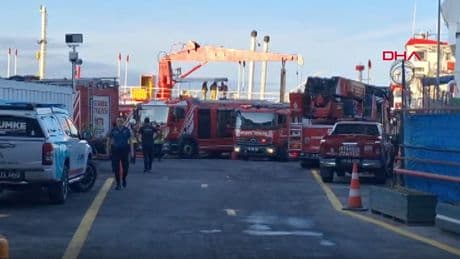 Haydarpaşa Limanı'nda gemide yangın çıktı