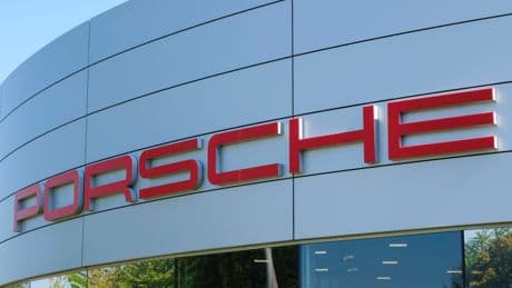 Nachfrage nach E-Auto gering: Porsche setzt auf Alternative für beliebtes SUV-Modell
