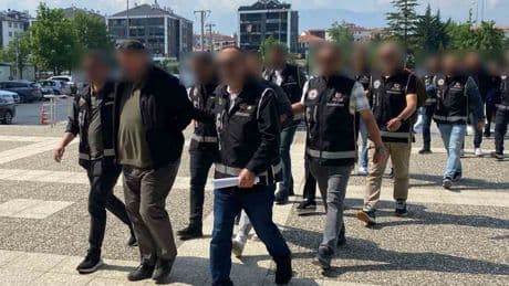 Bolu'da Maydonoz Döner'e FETÖ operasyonu: 6 gözaltı