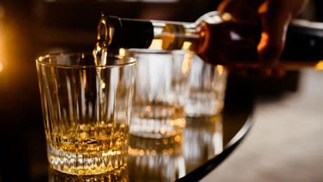 Un farmacéutico, sobre mezclar alcohol y pastillas destinadas a la ansiedad: "Te apaga demasiado"