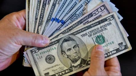Tüm dolar sahiplerini ilgilendiriyor: 6 ay sonra bir ilk