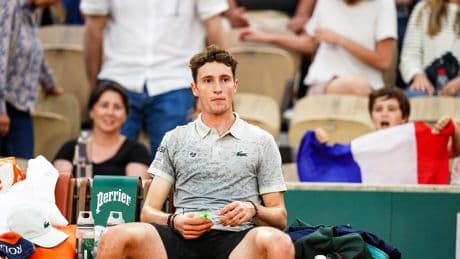 Roland-Garros : Humbert annonce des «examens très rassurants» après sa blessure