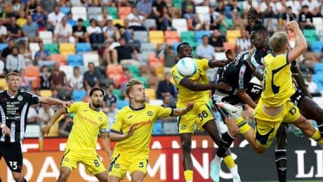 <p>Udinese-Verona, nella sagra delle traverse Serdar risponde a Kristensen&nbsp;</p>