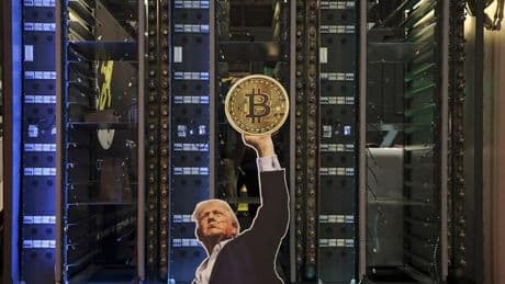 Kryptowährung: Bitcoin erstmals mehr als 120.000 US-Dollar wert