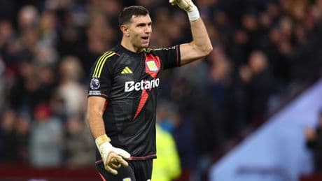 Emi Martinez ‘up for challenge of joining Man Utd’ to replace Onana but ‘big clubs queuing up’ to sign Aston Villa star