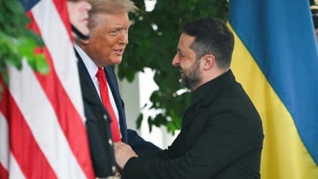 Volodymyr Zelensky troque le treillis pour le costume, pour le plus grand plaisir de Donald Trump
