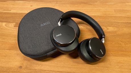 AKG N9 Hybrid im Test: Ein praktisches Extra im Gepäck