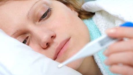 Chikungunya, dal tropico alle nostre città: numeri e sintomi della febbre spacca-ossa