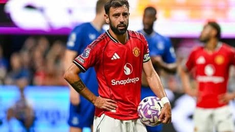 Man Utd slammed for failing to sign Arsenal star after brutal Bruno Fernandes blast