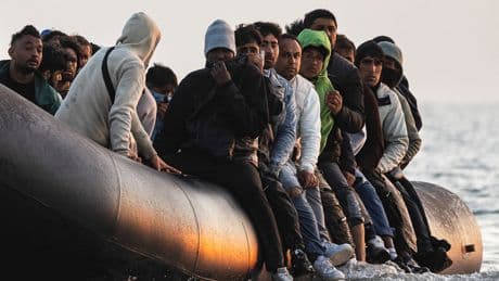 Accord franco-britannique : les premiers renvois de migrants auront lieu la semaine prochaine