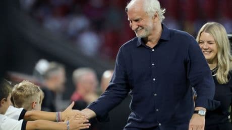 Völler über Nagelsmann: Muss sich auch mal auskotzen