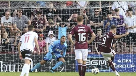 Lawrence Shankland ensures Hearts hecklers have the last laugh on Neil Lennon after 'dry your eyes' gesture