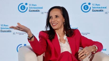 Beatriz Corredor indigna a las eléctricas al señalarlas en el apagón y exculpar a Redeia