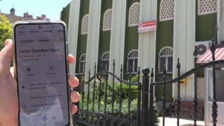 Victor Osimhen ismi cami cemaatini karıştırdı