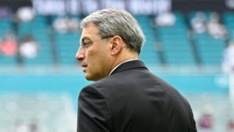 Comolli avverte Vlahovic e Weah: &quot;Senza offerta giusta si resta ai margini. Juve come il Liverpool&quot;