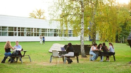 Classement du Financial Times 2025 : HEC, l’Insead et l’ESCP chahutées par les universités chinoises en embuscade