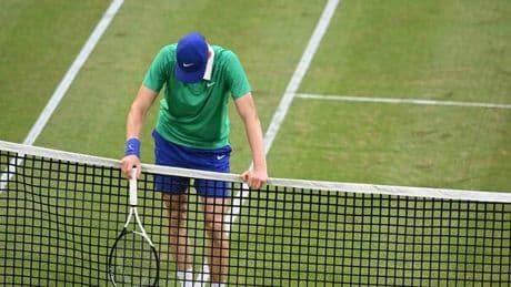 Sinner, perché ha perso contro Bublik? Le 4 ragioni che spiegano il ko di Halle (e creano allarme per Wimbledon)
