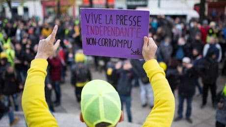 Pressions économiques, déserts informationnels… Reporters sans frontières alerte sur l’apparition d’une hécatombe mondiale des médias