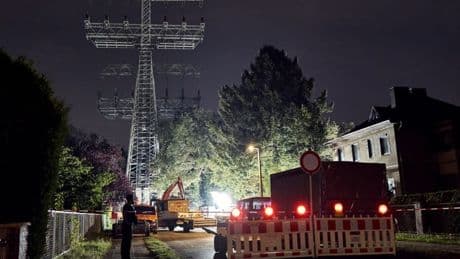 Berlin: Anschlag auf Starkstromkabel – 20.000 Haushalte weiter ohne Strom