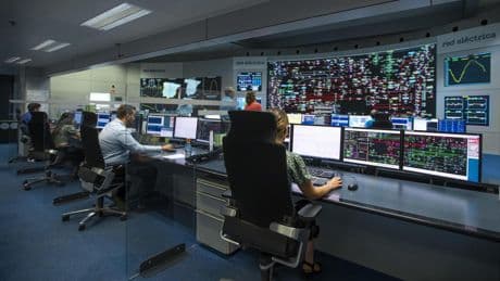 La investigación del apagón recaba conversaciones previas de Red Eléctrica con hasta 30 centros de control diferentes