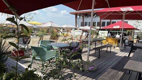 Freizeit ganz oben: Dächer werden zu Treffpunkten – Rooftop-Trend in Hessen