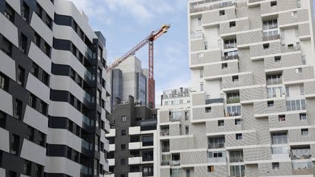 Obra nueva, hipotecas más baratas y un apetito que recuerda a la burbuja: así se venden 183.000 viviendas en tres meses