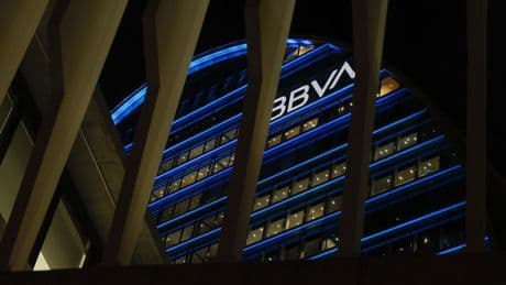 Bruselas "no ve razones" para que el Gobierno vete la fusión de BBVA y Sabadell