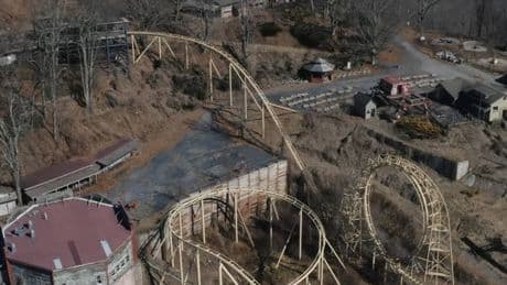Eerie 'ghost town in the sky' theme park lies abandoned amid 'curse'