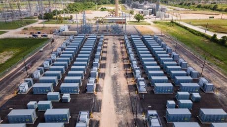 Triple-Digit Growth: Grid Batteries Are Now The Grid’s MVP