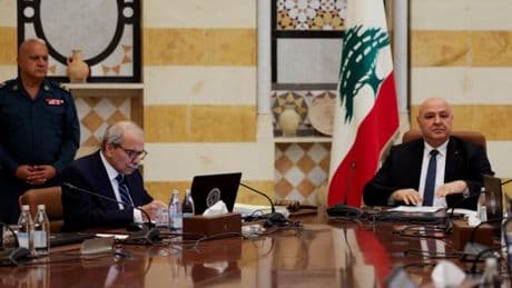 Le désarmement du Hezbollah avant fin 2025, un “signal fort” au risque du chaos
