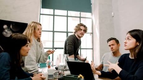 Start-ups: Komplexe Sprache kommt bei Investoren besser an