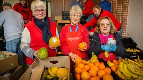 Wegwerfen ist billiger - Lebensmittel entsorgen ist billiger als spenden