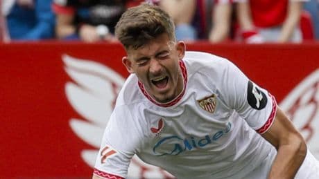 Kike Salas tiene una sobrecarga en los isquiotibiales y es duda ante el Real Madrid
