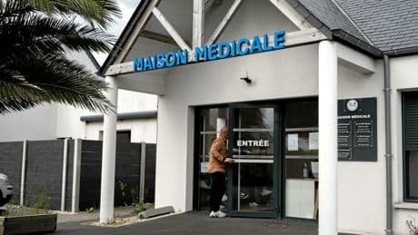 Déserts médicaux : comment l’État veut reprendre la main