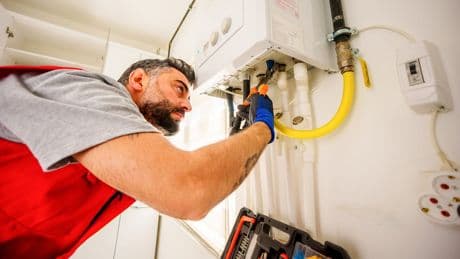 Habecks Heiz-Gesetz läuft einfach weiter - Großstadt verbietet Einbau neuer Gasheizungen