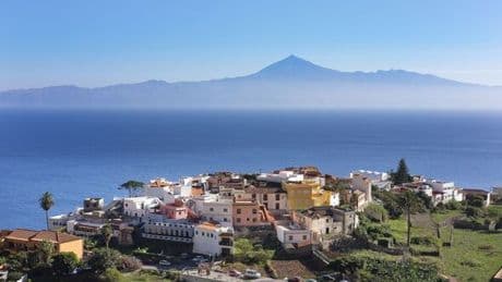 Canary Islands chaos as huge anti-tourism protest to wreak havoc – only one place spared
