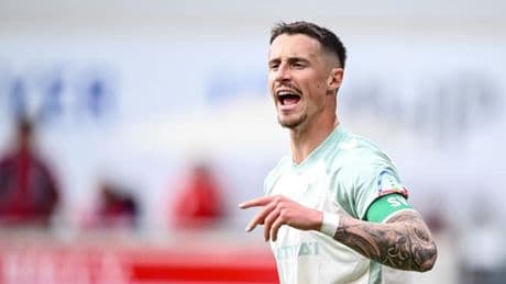 Fußball-Bundesliga: Verteidiger Friedl führt Werder weiter als Kapitän an