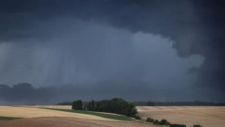 Unwetter: Wetterdienst warnt vor heftigen Regenfällen