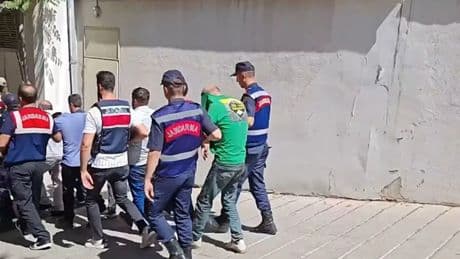 106 milyonluk vurgun yapan şebekeye operasyon! Banka ve kripto dolandırıcılığı yapan 38 zanlı tutuklandı