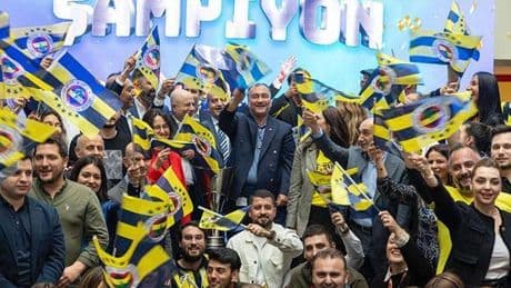 Fenerbahçe Beko’nun EuroLeague zaferi Yıldız Holding’de kutlandı!