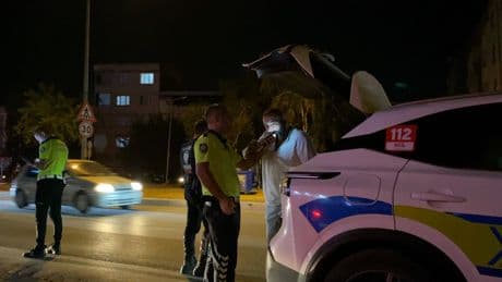Bursa'da polisin 'dur' ihtarına uymayan alkollü sürücü yakalandı