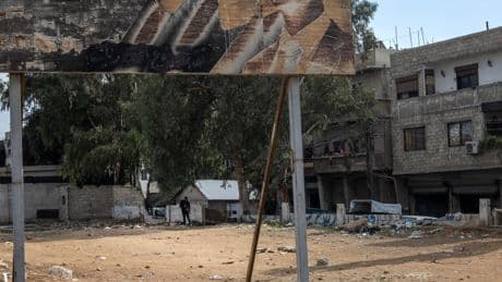 Lawmakers Visit Syria to Push for Repealing Sanctions Law
