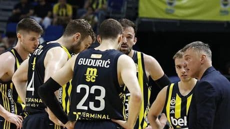 Fenerbahçe Beko, seride öne geçti