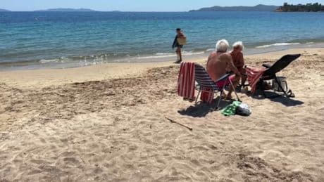 "Plus de monde que ce qu'on attendait": Cavalière réussit son premier week-end après l'orage meurtrier