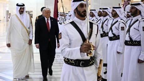 La 'diplomacia de los petrodólares' marca las decisiones de Trump en Oriente Medio