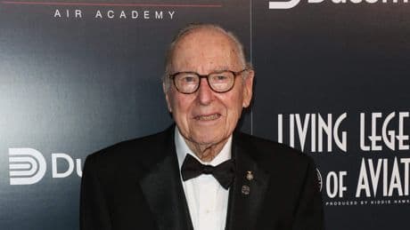 Astronaut James Lovell van mislukte Apollo 13-missie overleden