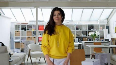 50 poemas para Zara: Es Devlin crea en A Coruña una obra inmersiva por el aniversario de la marca
