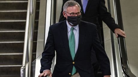 Richard Burr censured from North Carolina GOP after voting to convict Trump