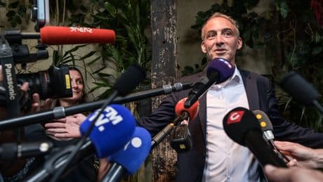 Ennemi rêvé pour Mélenchon, allié encombrant pour le PS : Raphaël Glucksmann, victime de son succès ?